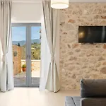 Orianthia Stone Holiday home