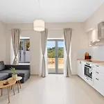 Holiday home Orianthia Stone Marantochori