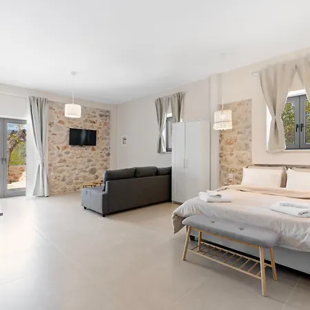 Orianthia Stone Holiday home