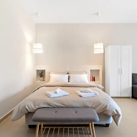 Orianthia Stone Ferienhaus
