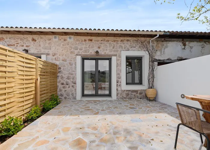 Orianthia Stone Holiday home *