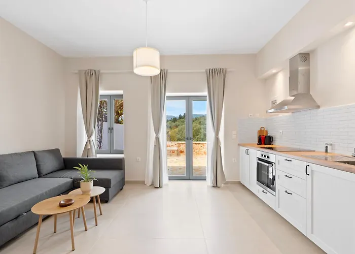 Holiday home Orianthia Stone Marantochori